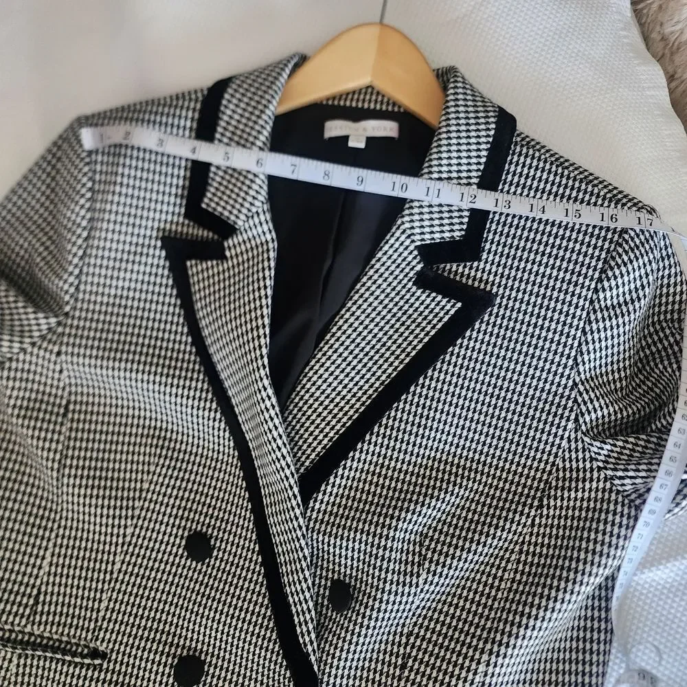 Preston & York chic houndstooth